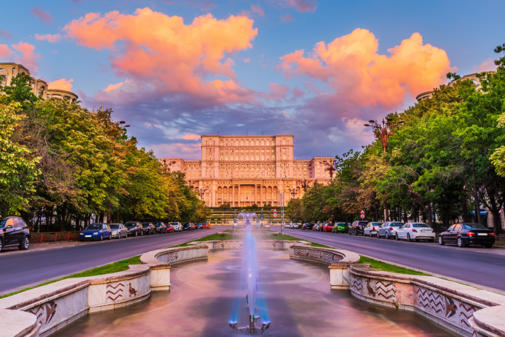 The Palace of Parliament os one of the most beautiful places to see in Bucharest