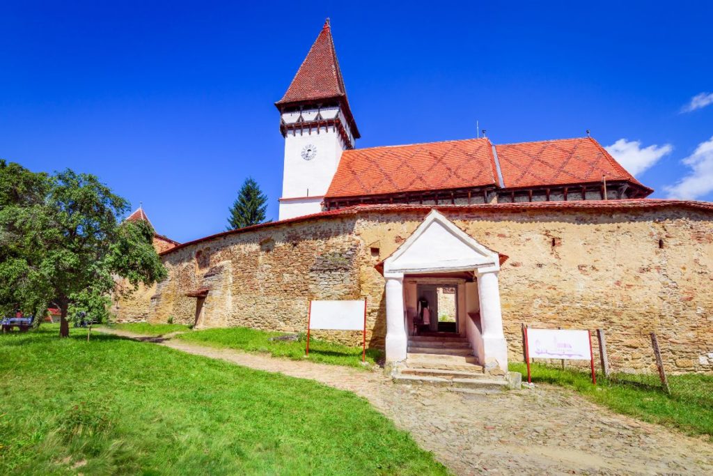 Mesendorf is a hidden gem in Transylvania, an authentic Saxon village